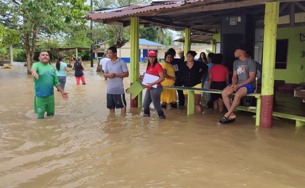 Colapso del alcantarillado dejó más de 100 damnificados en Chigorodó, Antioquia