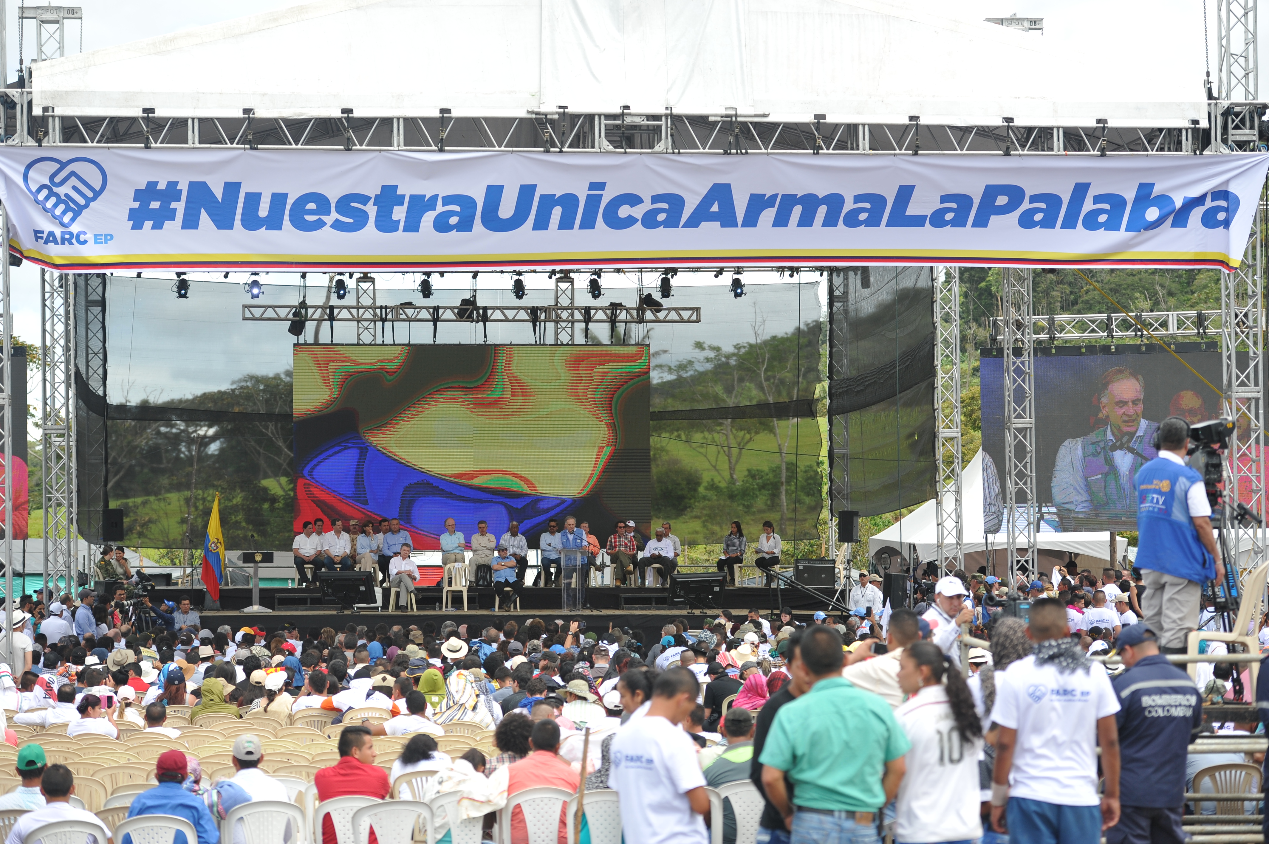 Acto simbólico de dejación de armas por parte de las FARC celebrado en la zona veredal transitoria de normalización (ZVTN) de Buenavista, en el municipio de Mesetas, centro del país. En el evento participa El presidente de Colombia y Premio Nobel de la Paz, Juan Manuel Santos y Rodrigo Londoño, alias "Timochenko", máximo jefe del grupo armado.