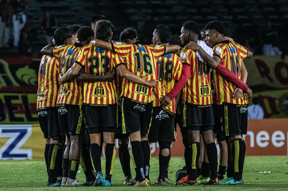 El plantel profesional del Deportivo Pereira entró en paro por deudas laborales. Desde entonces la institución matecaña utiliza juveniles para disputar sus partidos en la Liga BetPlay.