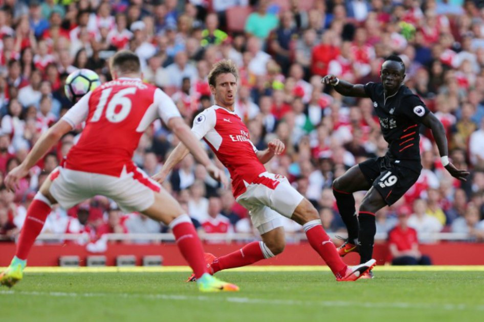Liverpool vence 4-3 al Arsenal en emocionante partido