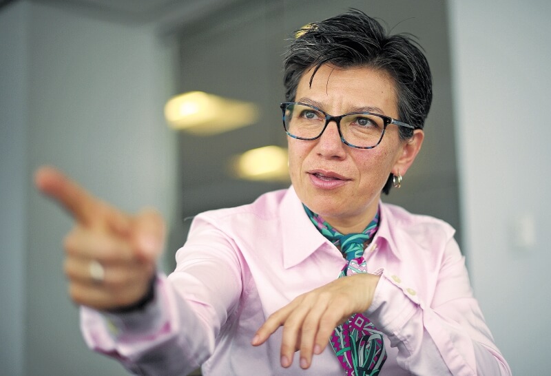 “Fue una decisión muy audaz, valiente, visionaria”: Claudia López sobre paz con el M-19