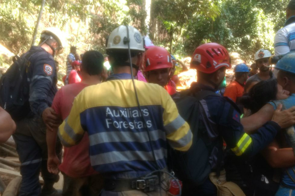 Rescatan a siete personas atrapadas en una mina de Antioquia