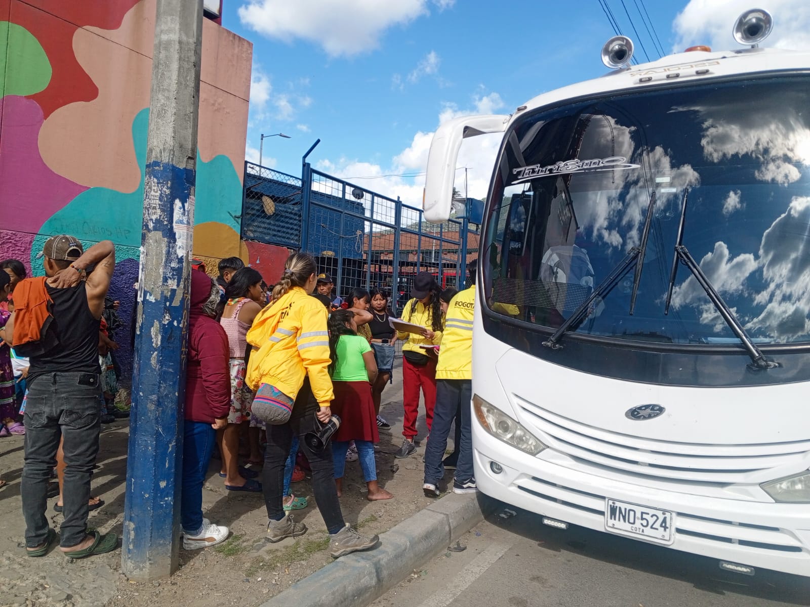 Distrito trasladó indígenas embera tras muerte de joven en UPI La Rioja