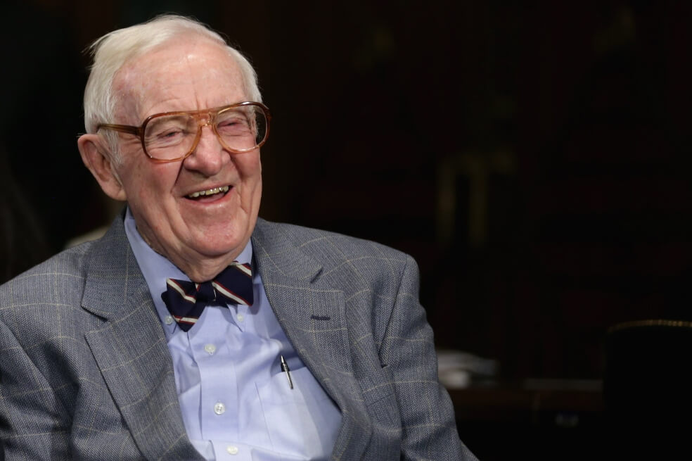 Murió John Paul Stevens, juez retirado de Corte Suprema de EE. UU. y símbolo progresista