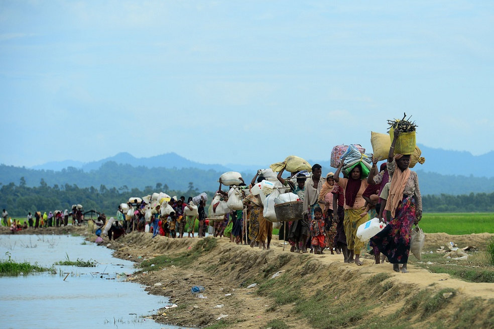 Las autoridades bangladesíes, en presencia de representantes de la Agencia de Naciones Unidas para los Refugiados (ACNUR), habían entrevistado a 339 de las 1.037 familias que Birmania había aceptado repatriar, pero ninguna de ellas dio su consentimiento, a pesar de que casi todas mostraron su deseo de volver a Birmania.