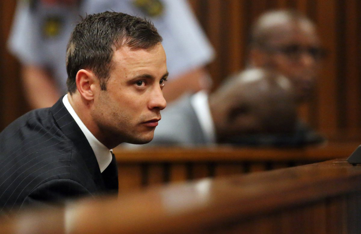Pistorius, condenado por el asesinato de su novia, saldrá este viernes de la cárcel