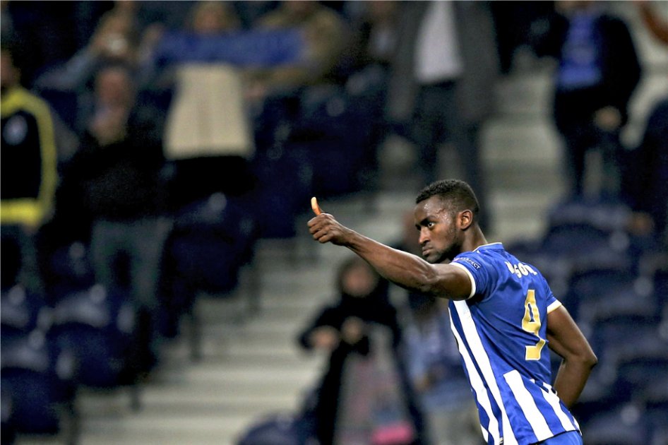 Jackson Martínez entra en la historia del Porto al marcar su gol número 5000