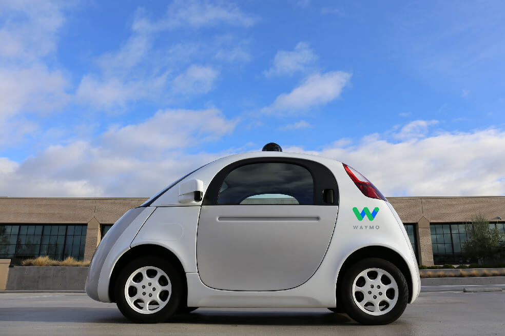 Exempleado de Google, acusado de revelar secretos a Uber sobre vehículos autónomos