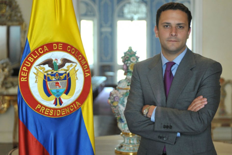 Exsecretario privado de Santos es el nuevo consejero para las regiones