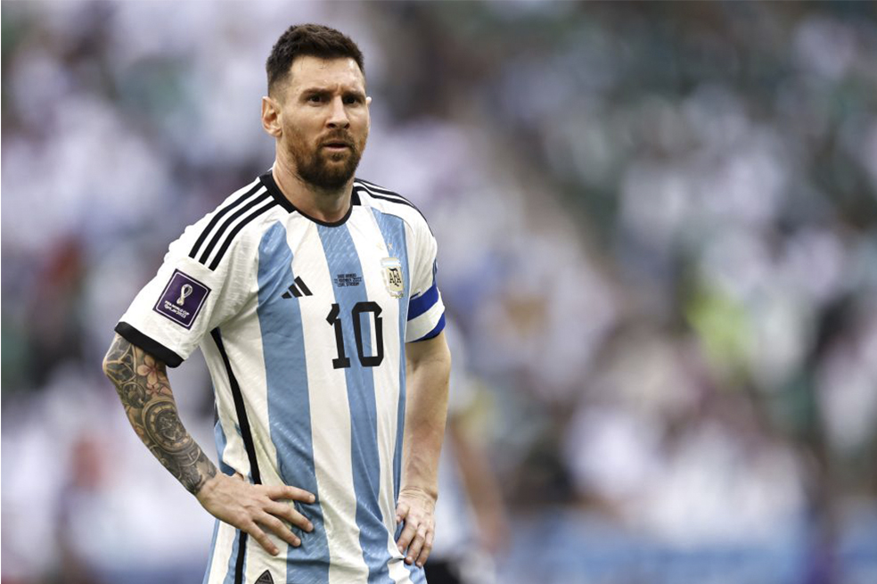 “Qué mirás, bobo”: el fuerte reclamo de Lionel Messi a un jugador holandés
