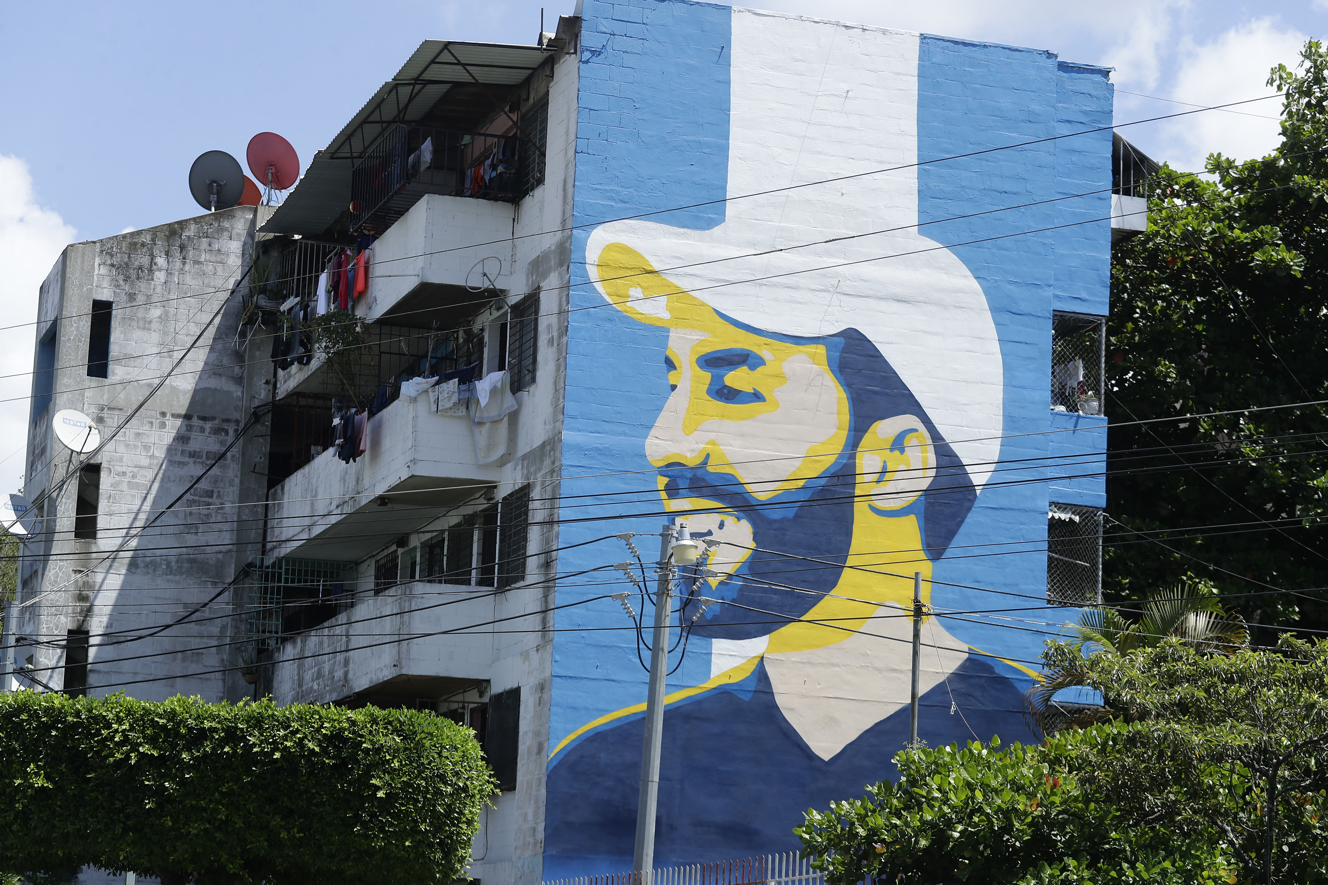 El Salvador: empieza la campaña electoral con Nayib Bukele como favorito
