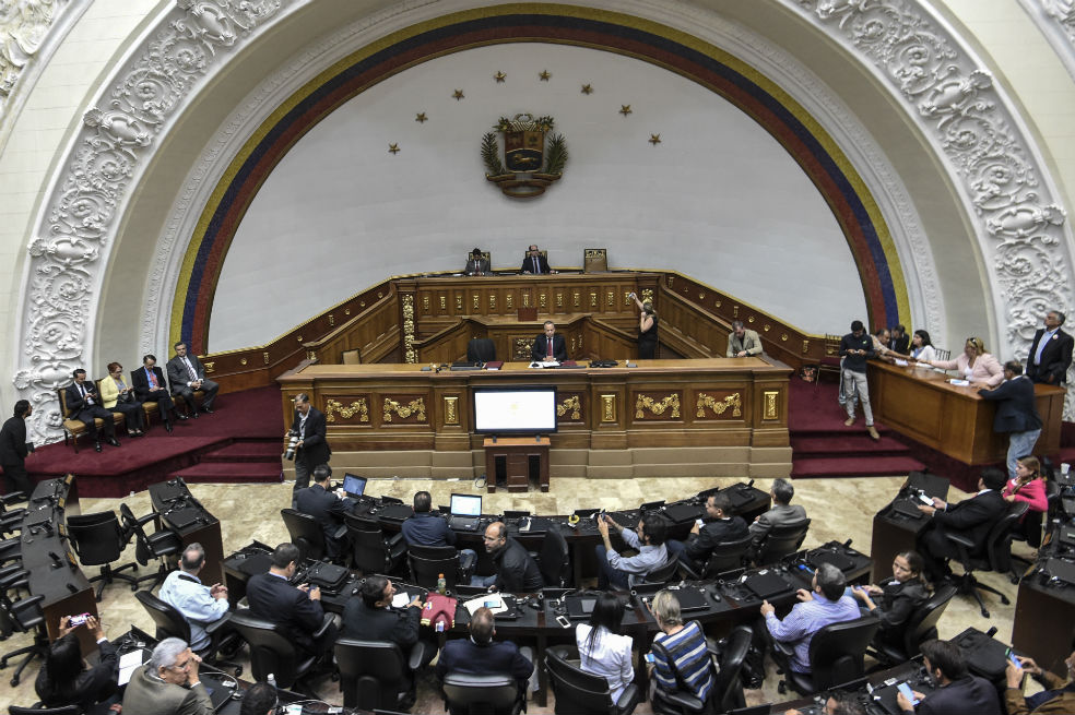 Militares impidieron ingreso de diputados opositores a Parlamento venezolano