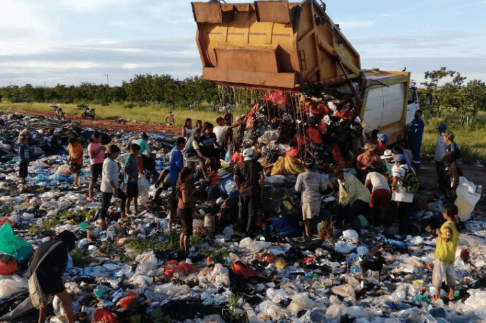 Procuraduría investigará caso de comunidad indígena que come basura del relleno de Puerto Carreño