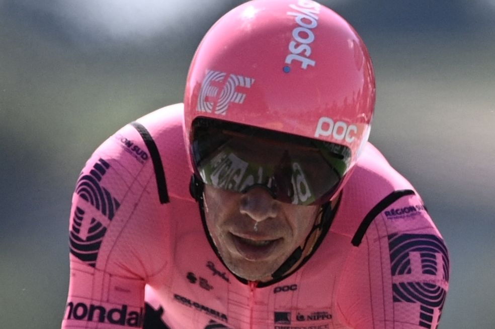 Otro top 10 para Rigo: Así les fue a los colombianos en la contrarreloj