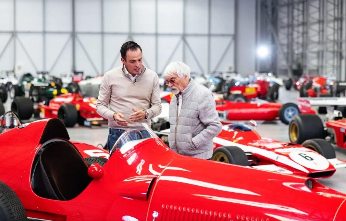 Esta es la colección carros de F1 más grande del mundo, y está a la venta