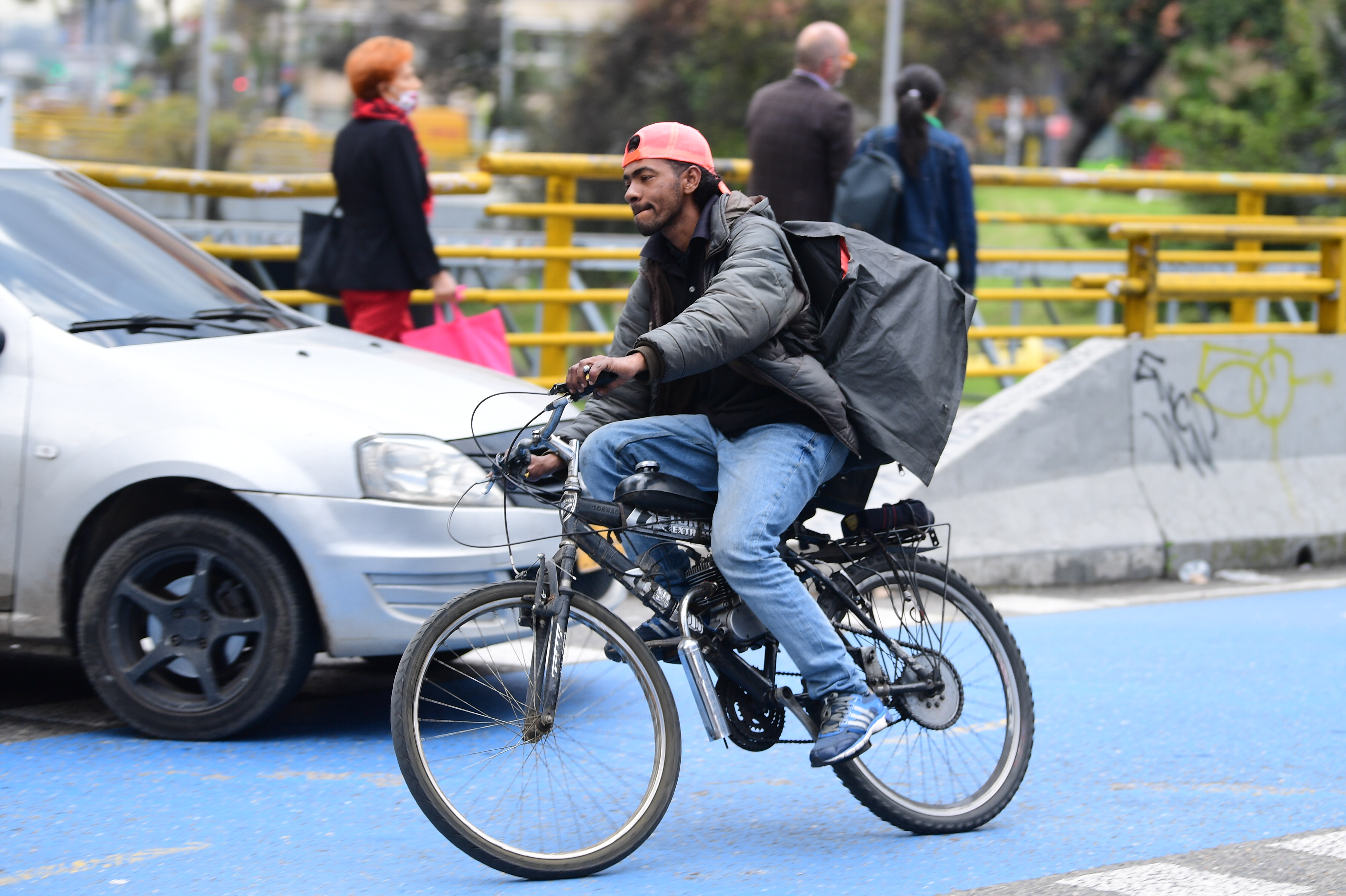 Inician las restricciones a ciclomotores en Bogotá, ¿se cumplirá la resolución?