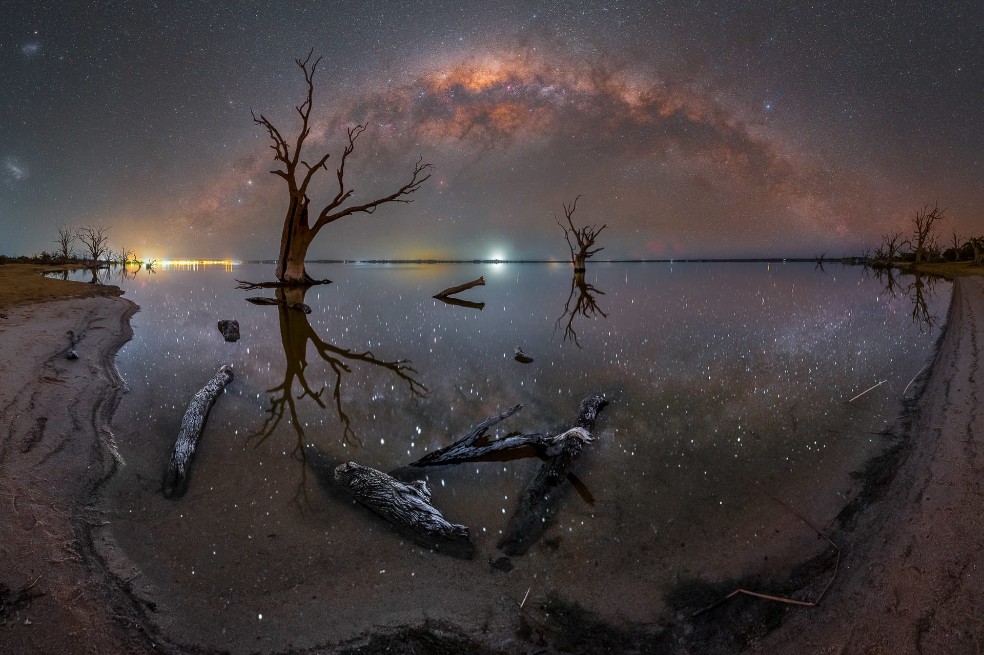 “Reflejos de Nookampa”. en el lago Bonney, Australia Meridional.