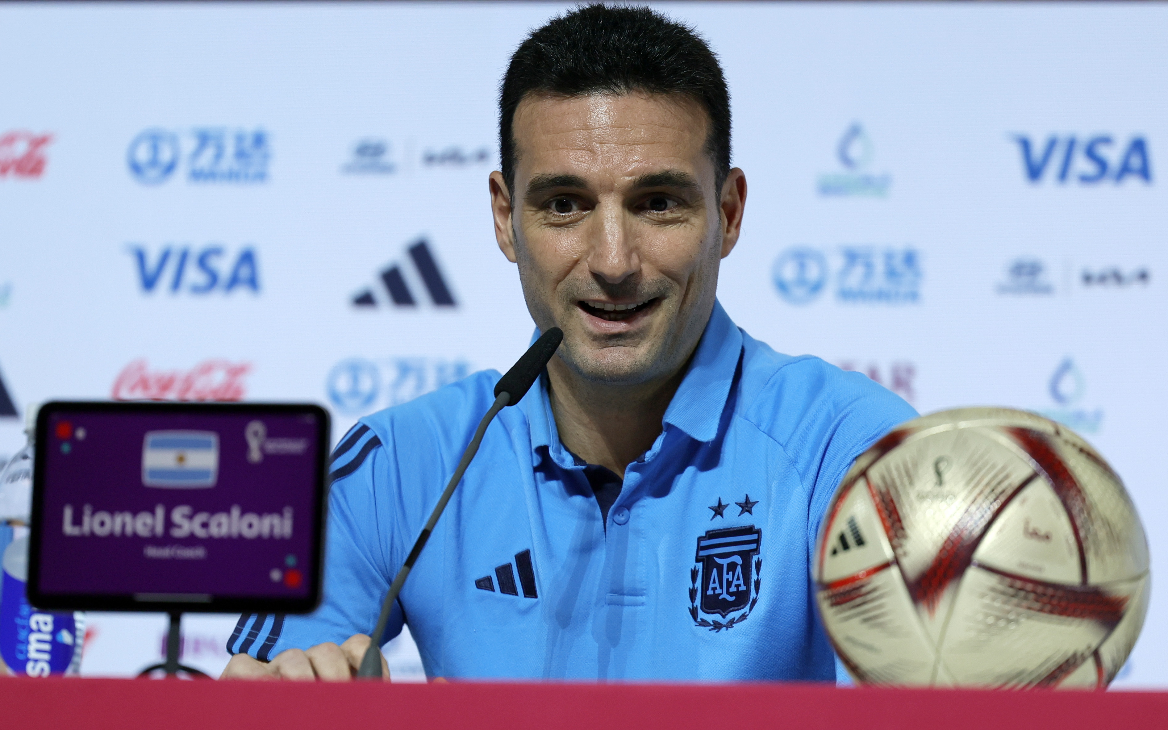 Scaloni destaca que Argentina y Francia tienen “armas” distintas a Messi y Mbappé