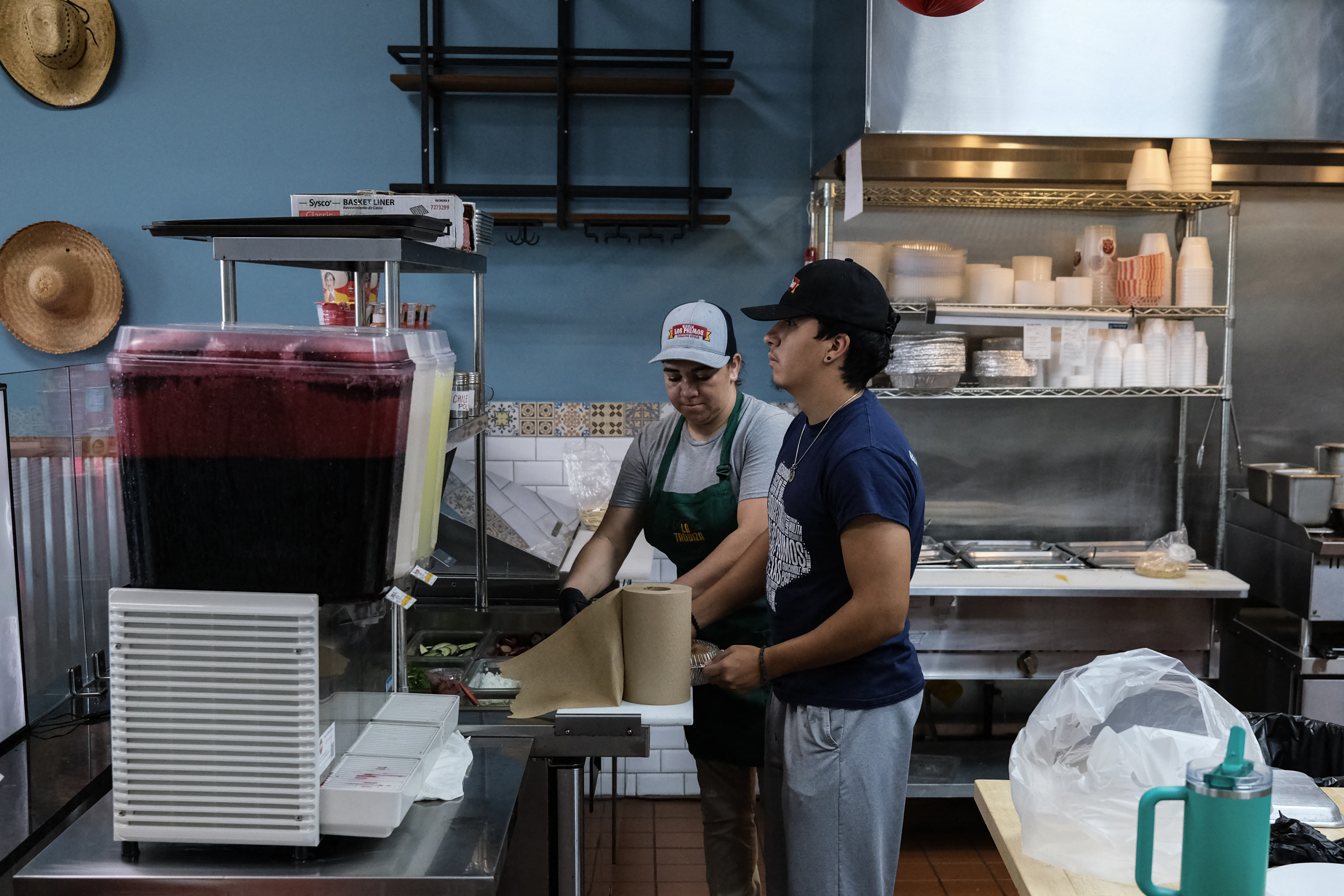 Redadas migratorias espantan a trabajadores y clientes de restaurantes en Texas