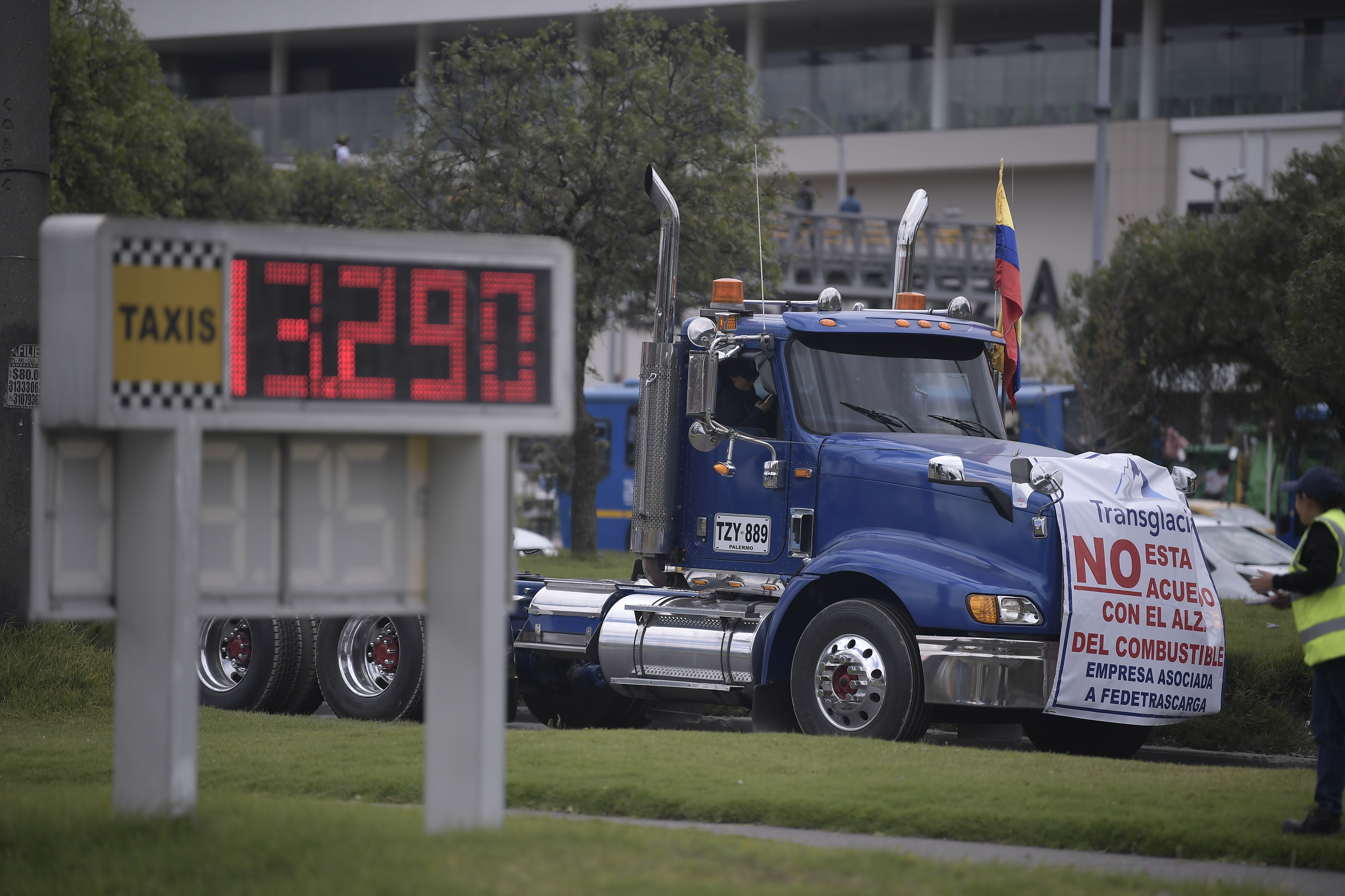Combustibles y peajes, los gastos que más pesan en el bolsillo de transportadores