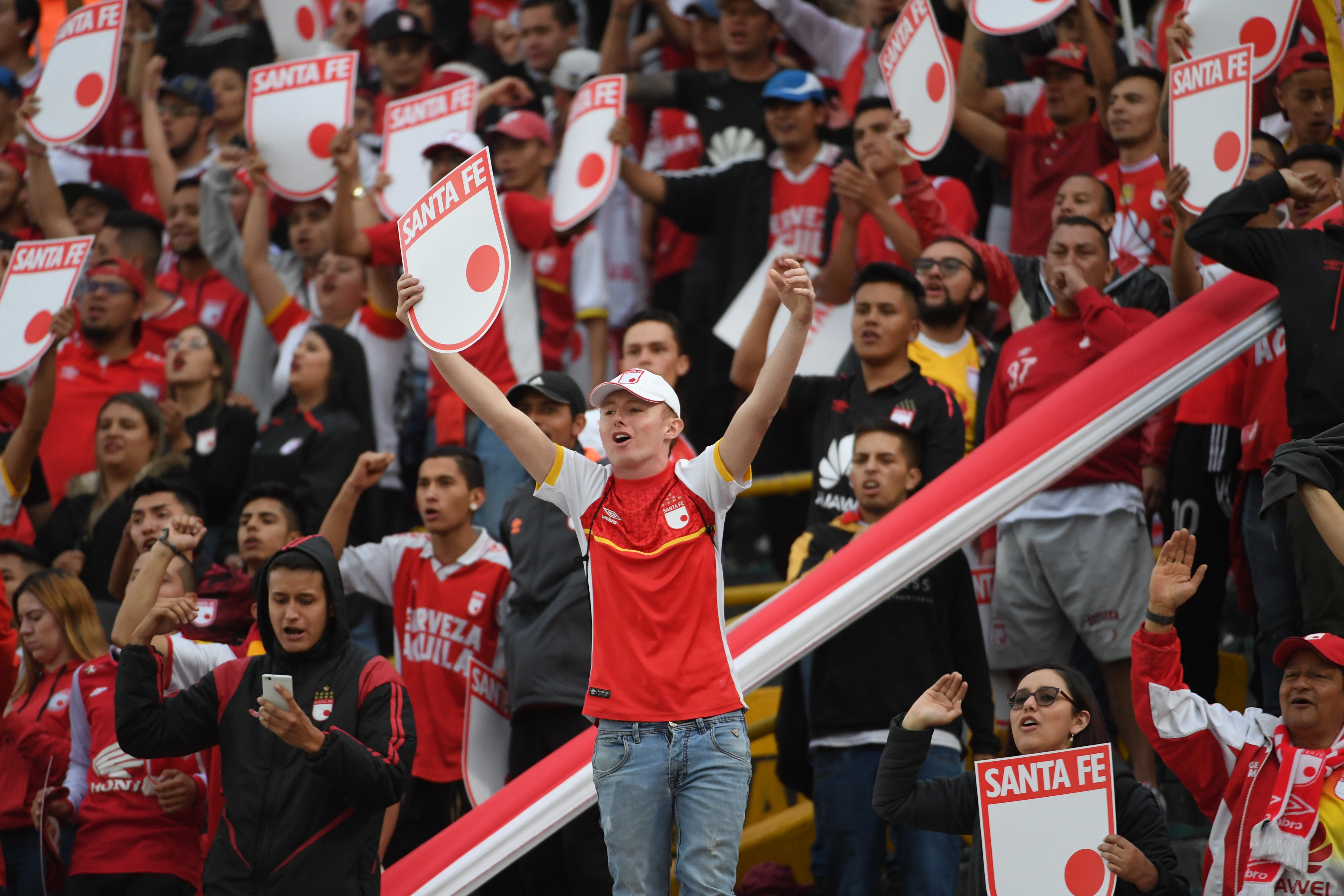 Santa Fe, de la mano de su hinchada, espera vencer a Nacional en El Campín