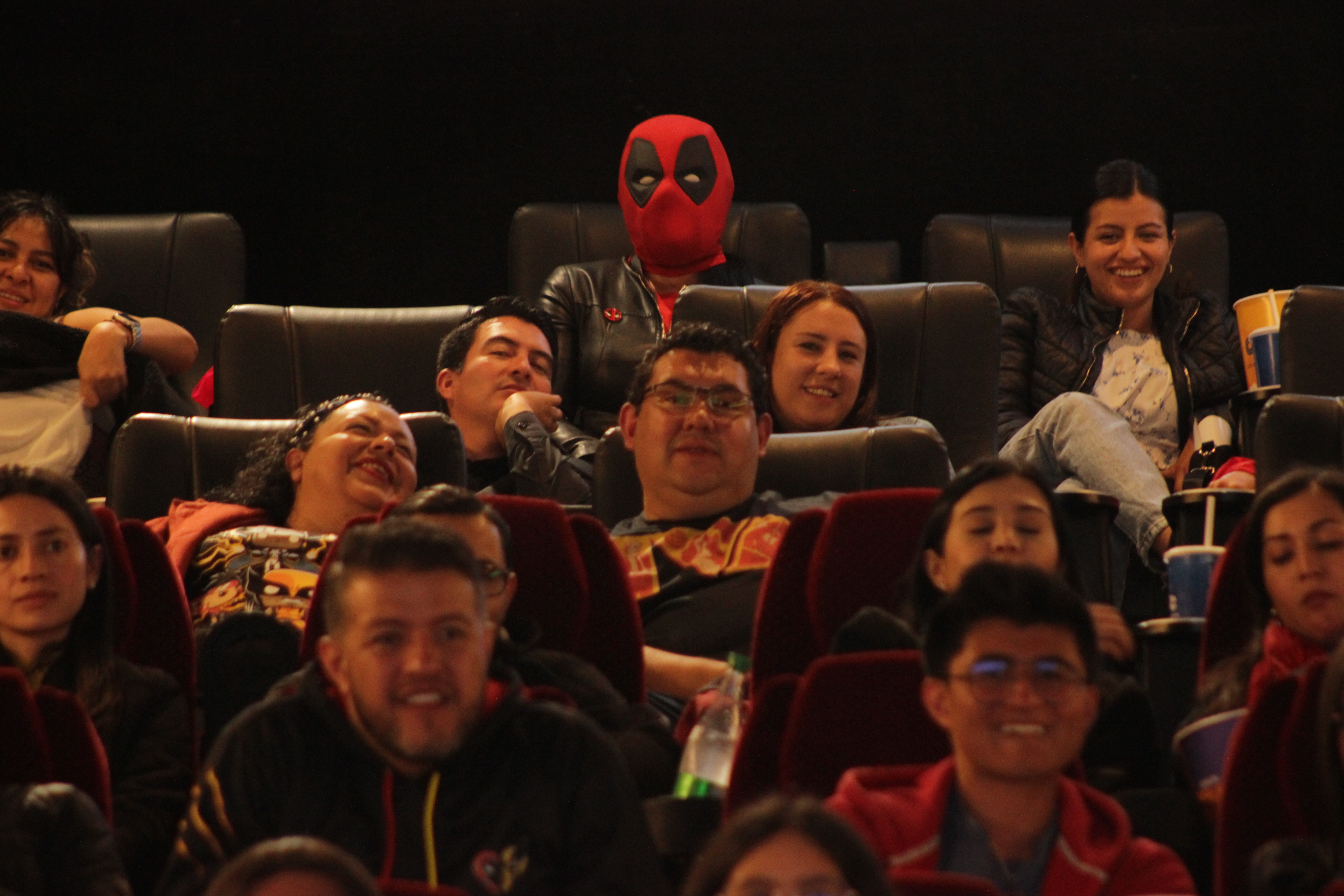 En fotos: así se vivió en Bogotá el estreno de Deadpool & Wolverine