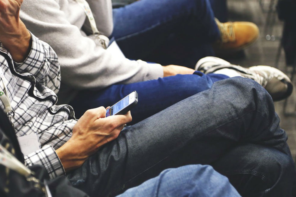 Delegación internacional de deportistas fue sorprendida con más de 25 celulares hurtados