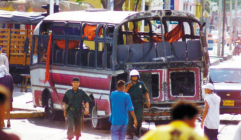 Condenan a la Policía por atentado contra Álvaro Uribe en 2002 en Barranquilla