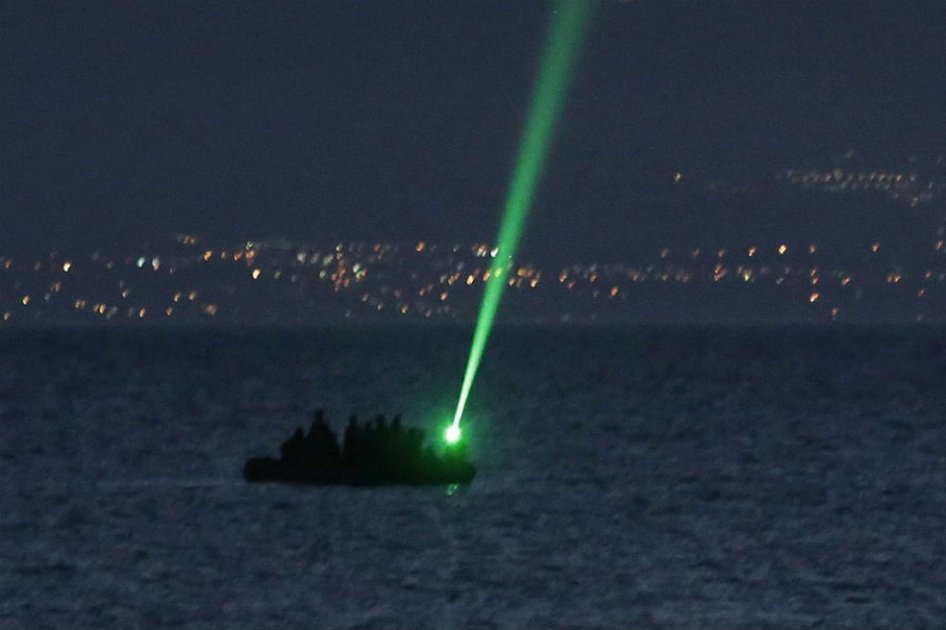 Italia rescata a casi 100 inmigrantes que llevaban 12 días en el mar