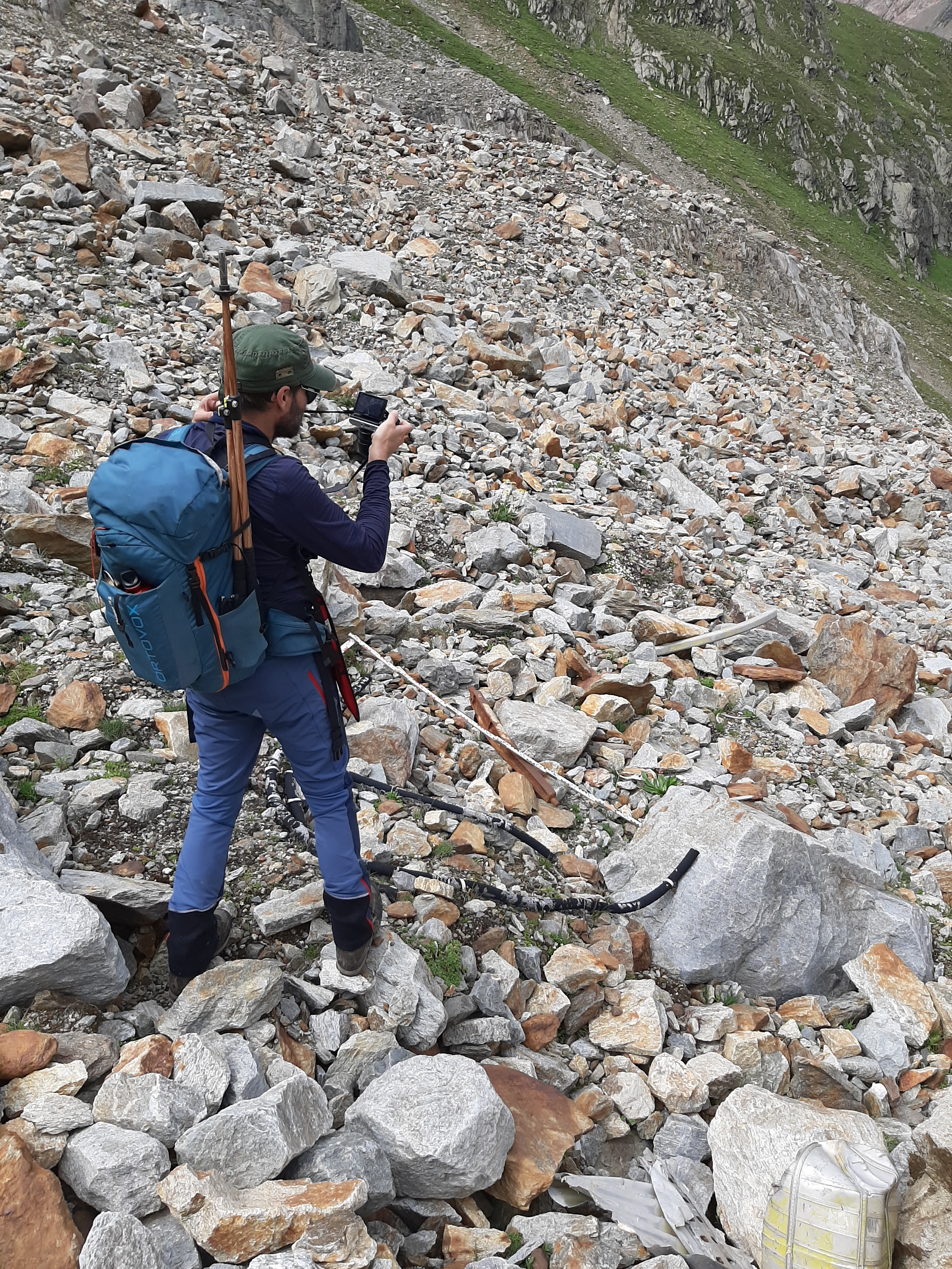 Salvar objetos que dejan al descubierto los glaciares, nuevo reto para los arqueólogos