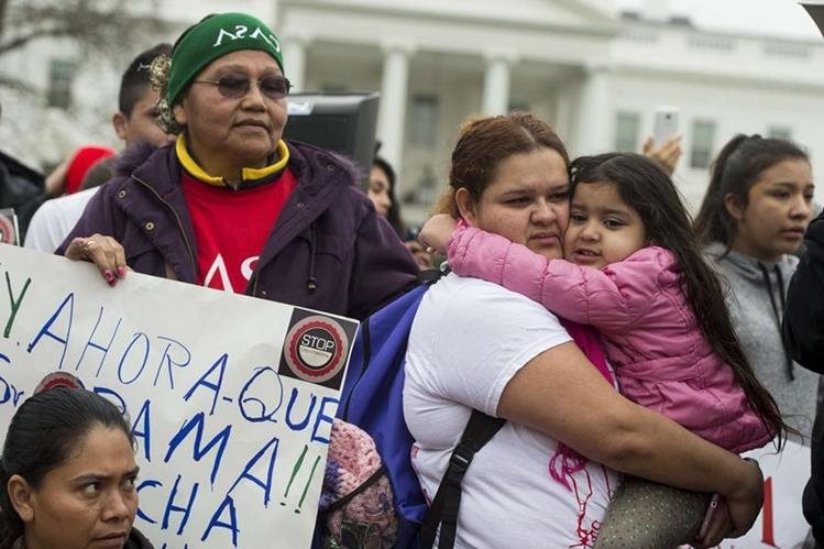 Cuando niños estadounidenses se enfrentan a la deportación de sus padres