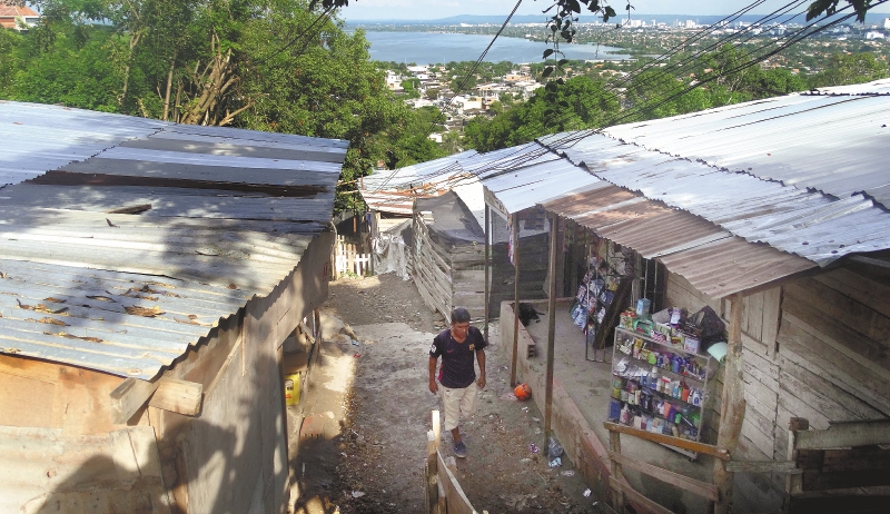Las dificultades para la recuperación ambiental del cerro de La Popa