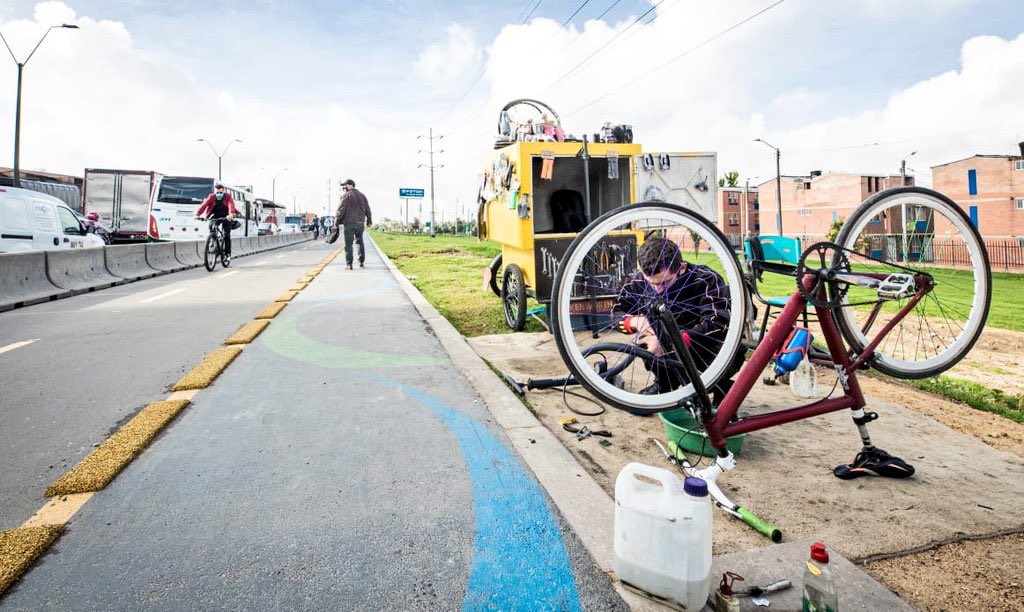 Improvisación e irregularidades: Personería de Bogotá sobre bicicarril en calle 13