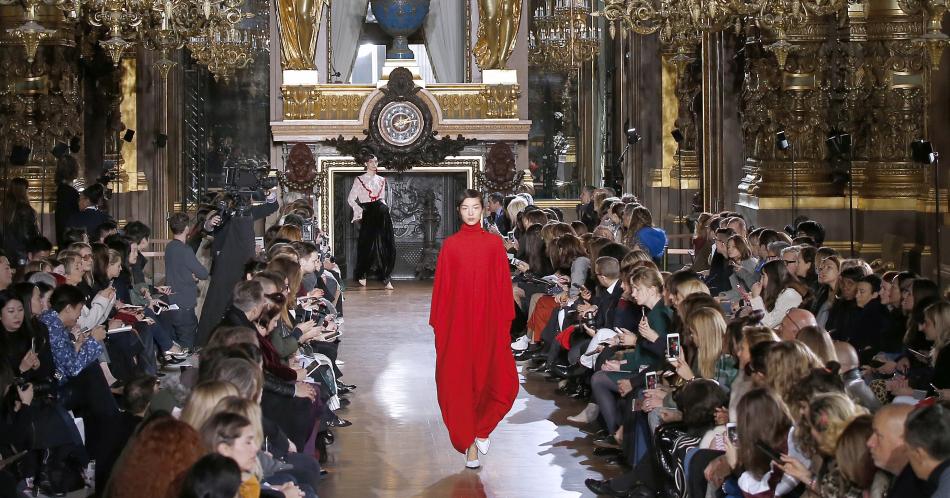 Stella McCartney presenta su nueva colección en la Ópera de París