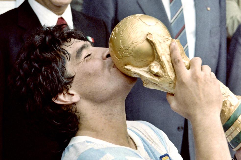 Maradona será operado por hematoma cerebral