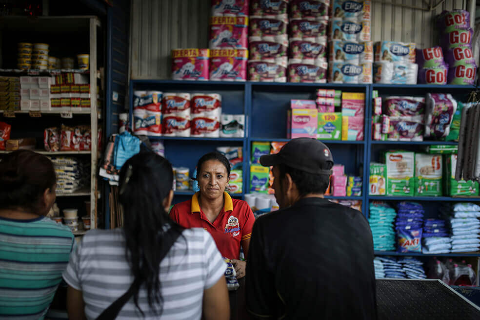 Inflación interanual en Venezuela llega a 2.688.670 % en enero