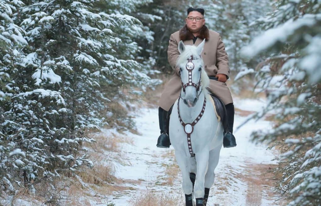 En fotos: Kim Jong-un, a caballo, ¿problemas en Norcorea?