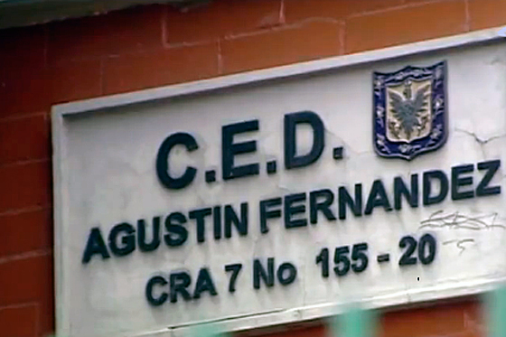 Joven de 17 años hospitalizado por puñalada de compañero de clase
