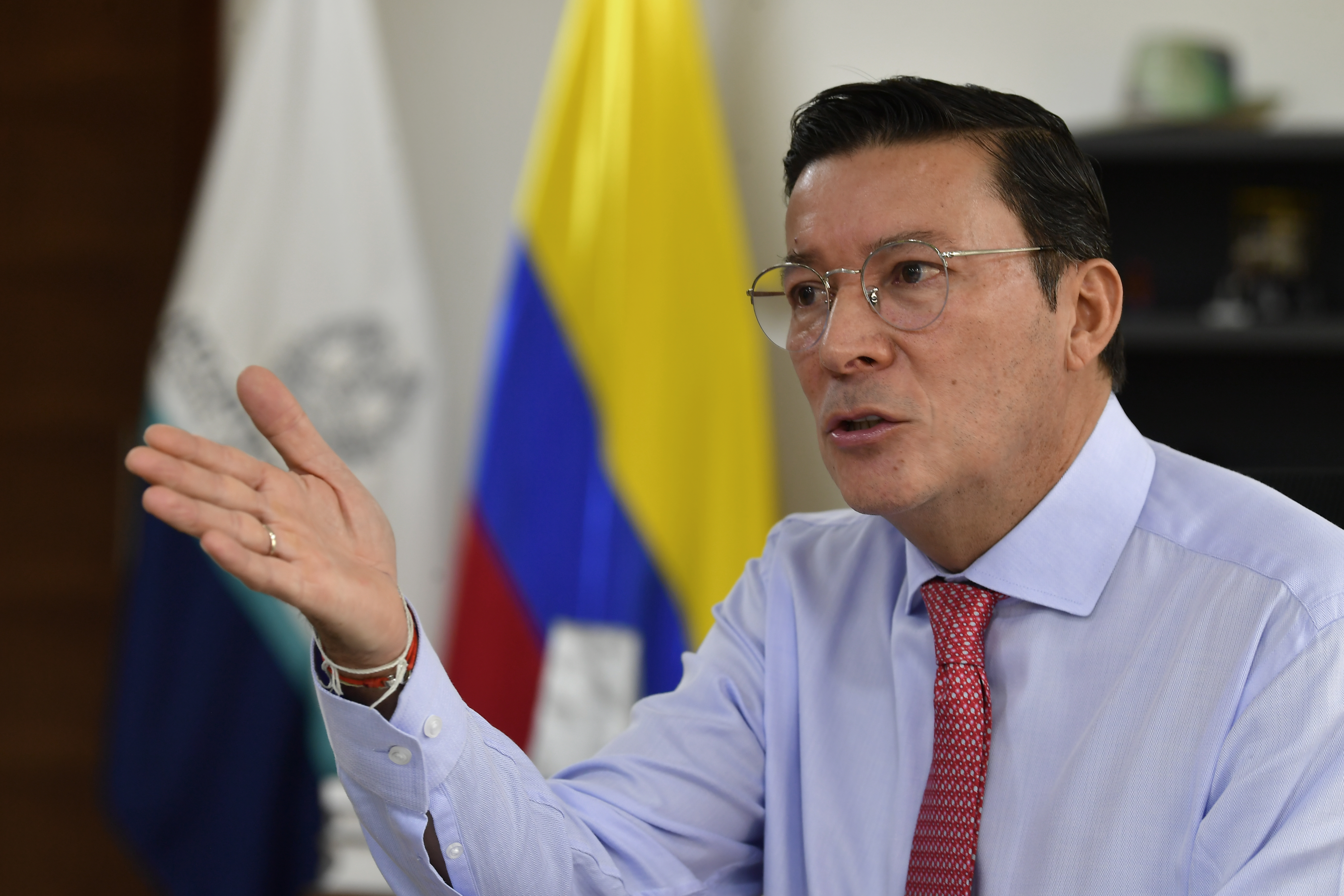 “La Registraduría no tiene bodegas”: Penagos defiende la entidad tras consulta del Pacto