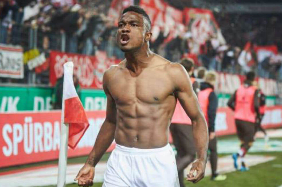 Jhon Cordoba sigue anotando goles en el Colonia de Alemania