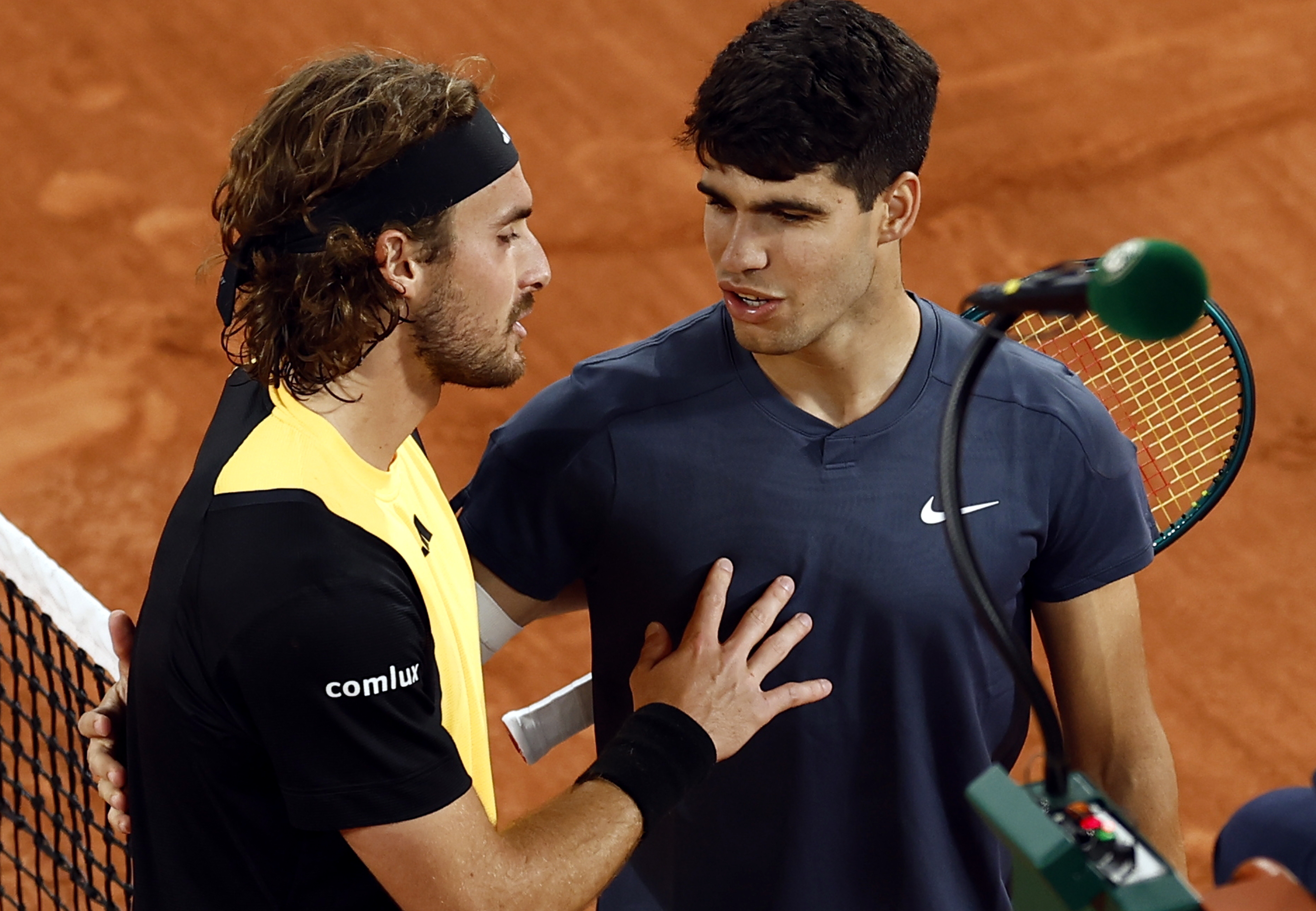 Final adelantada en Roland Garros: Alcaraz venció a Tsitsipas y enfrentará a Sinner