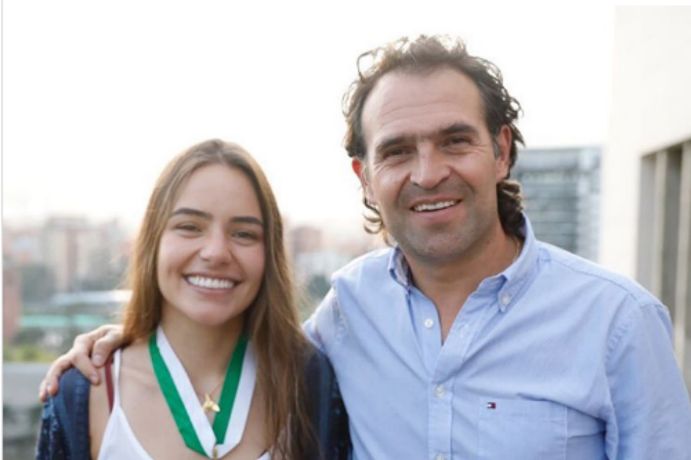 La apneísta Sofía Gómez fue galardonada por la Alcaldía de Medellín