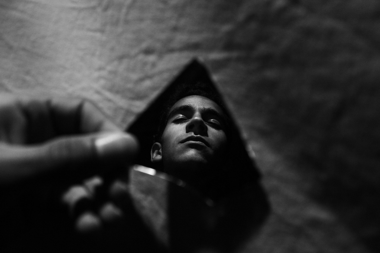 El espejo del demonio (Cuentos de sábado en la tarde)