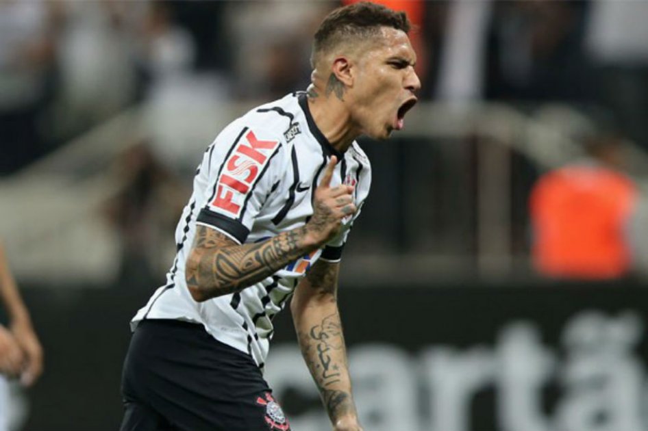Paolo Guerrero, internado en Sao Paulo tras contraer el virus del dengue