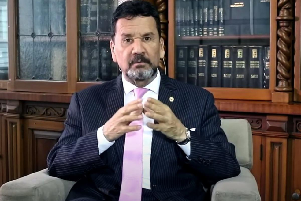 Cuidado con defenestrar la democracia