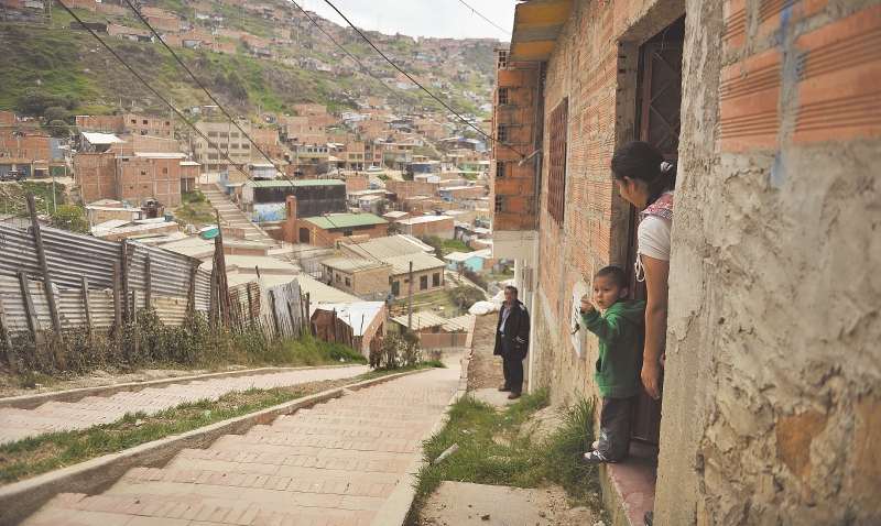Cansados del estigma, jóvenes de Soacha y del sur de Bogotá lideran programa radial