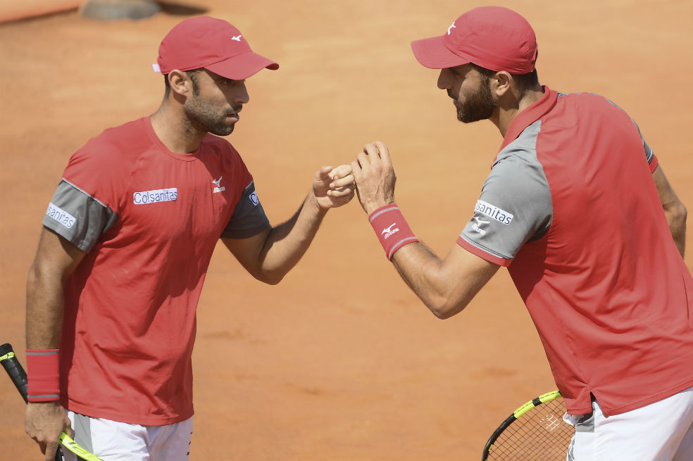 Cabal y Farah debutaron con victoria en Roland Garros