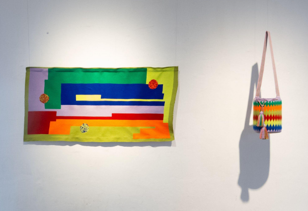 Conectar culturas en “1+1=11″: técnicas de tejido wayuu y diseños daneses