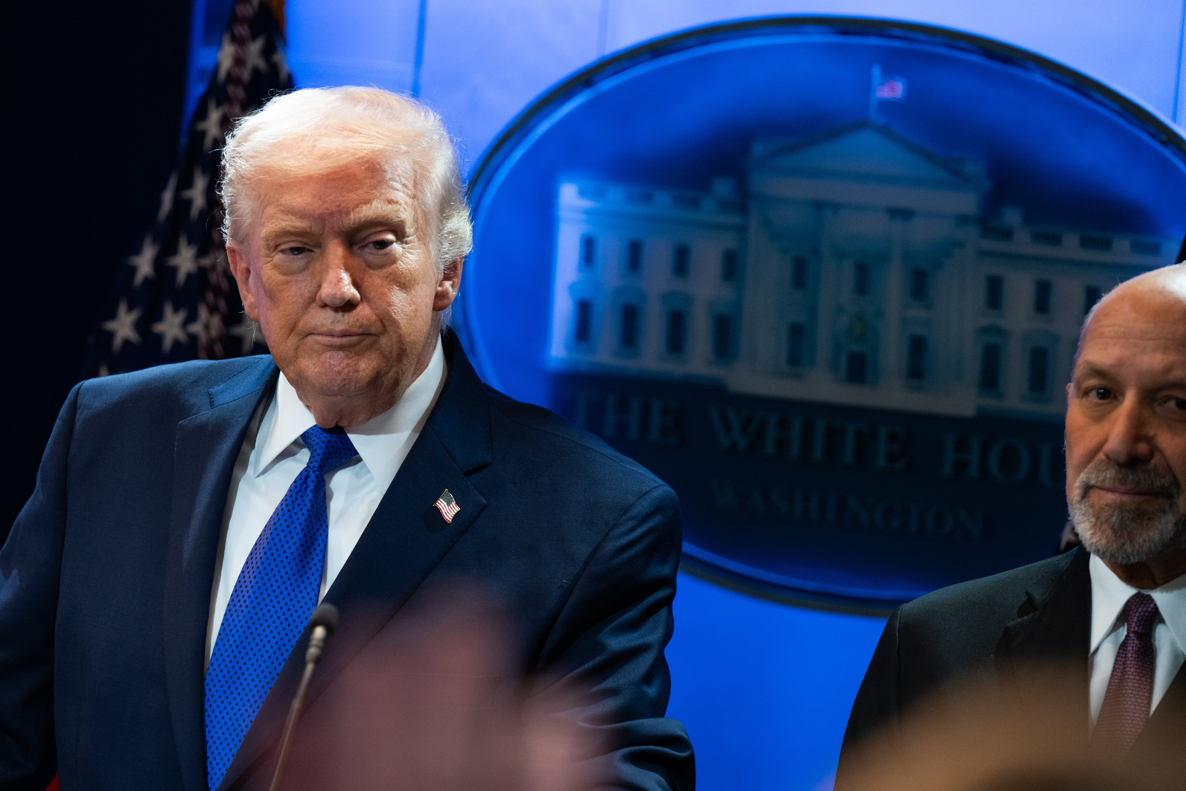 Aranceles de Trump siguen vivos: nuevo fallo los mantiene temporalmente