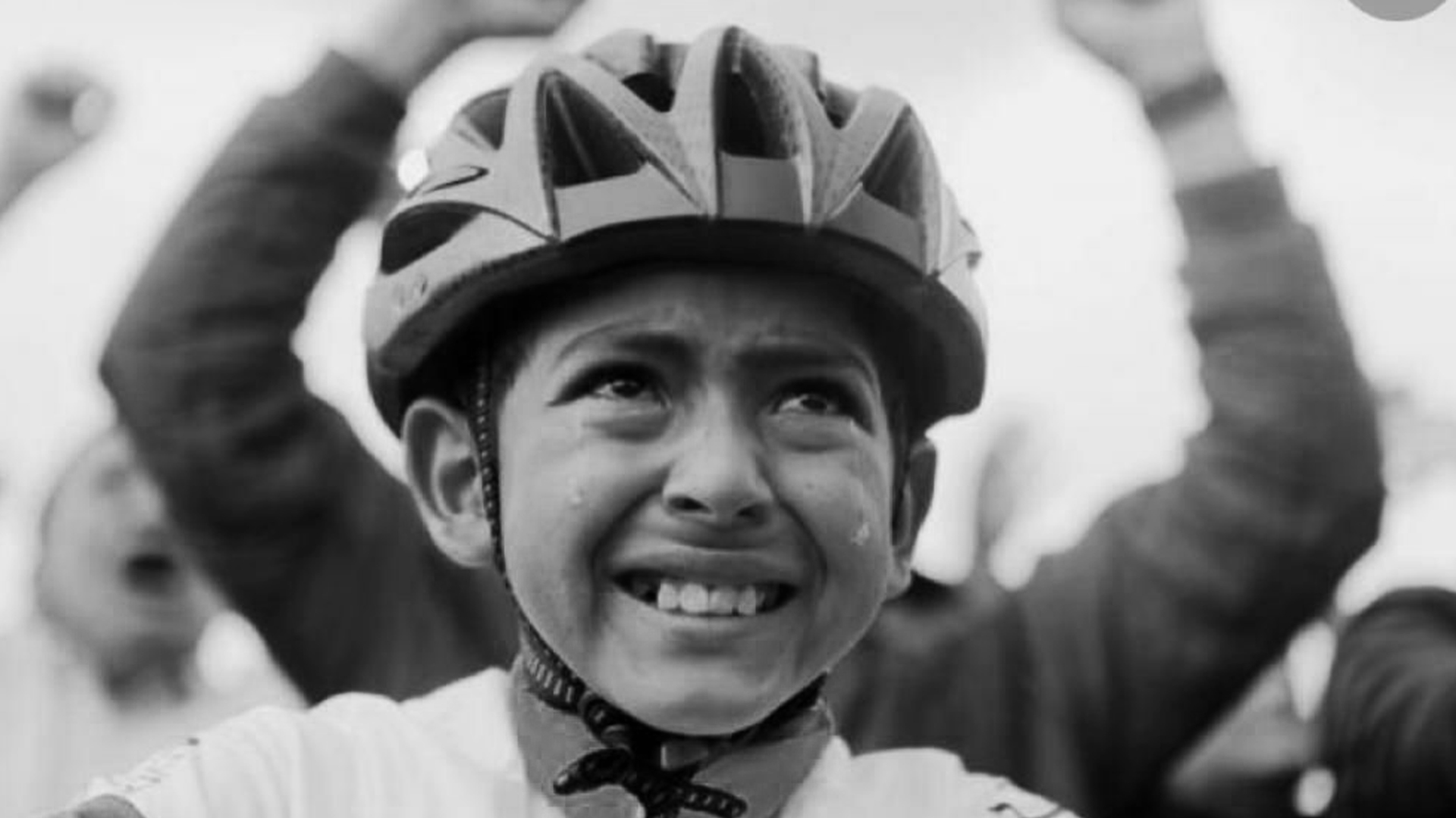 Murió Julián, el niño que soñaba ser como Egan Bernal